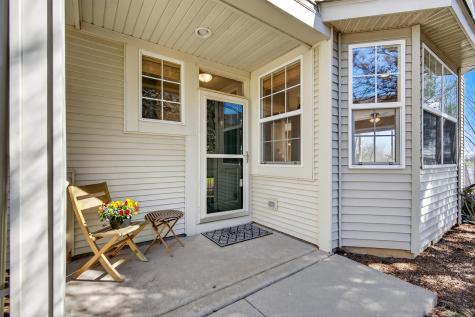 2027 South Kristina Lane Round Lake IL 60073