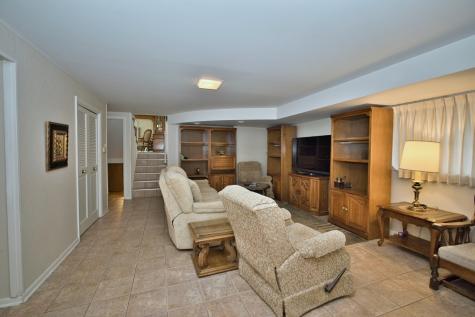 4351 West Chase Avenue Lincolnwood IL 60712