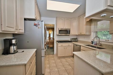 4351 West Chase Avenue Lincolnwood IL 60712
