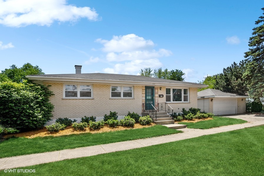 345 East View Street Lombard IL 60148