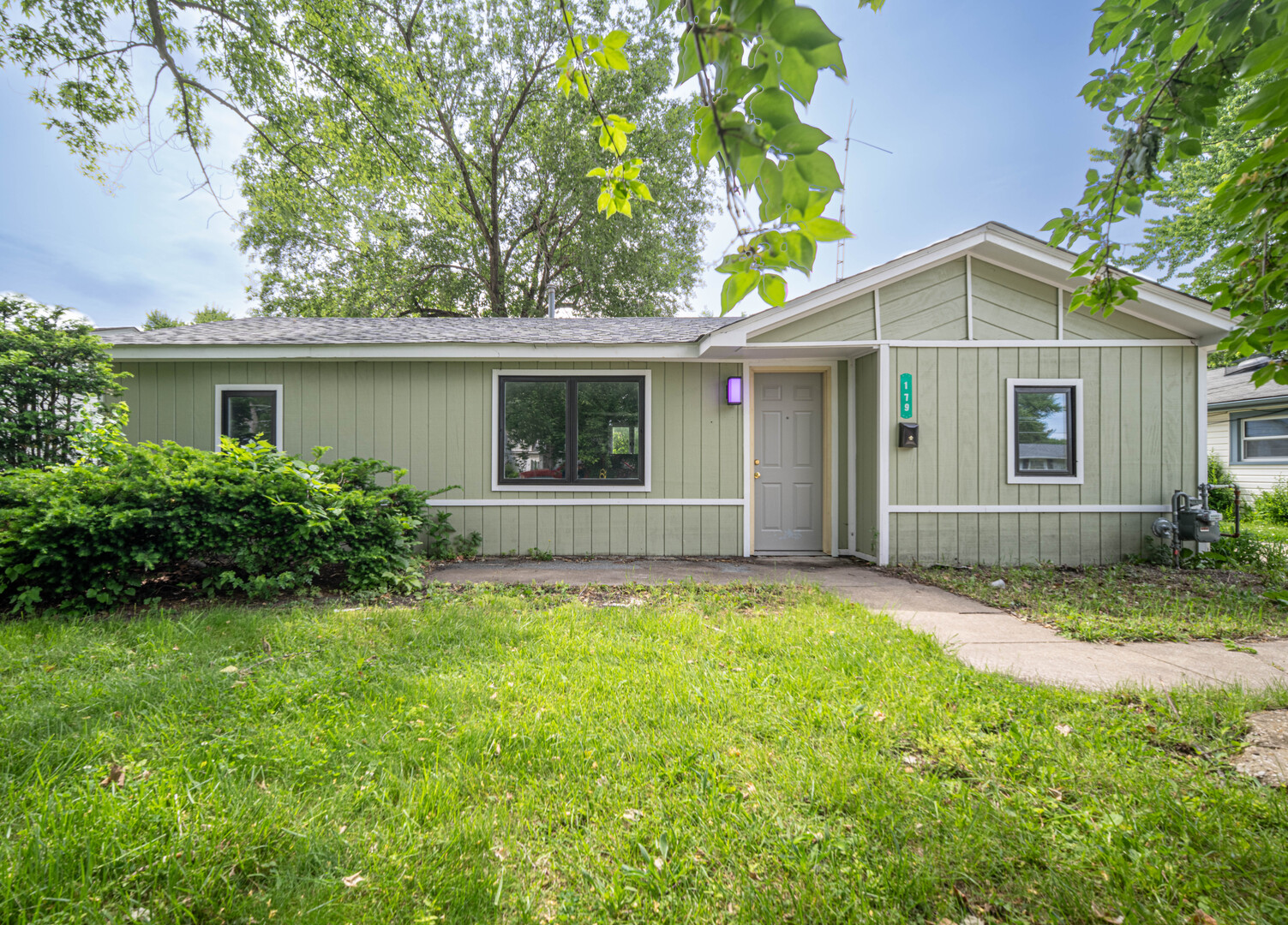 179 North Levasseur Avenue Bourbonnais IL 60914