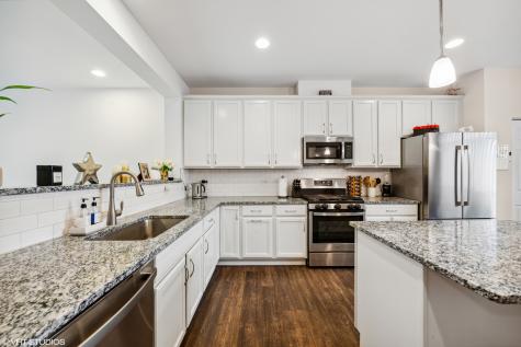 3S616 Everton Drive Warrenville IL 60555