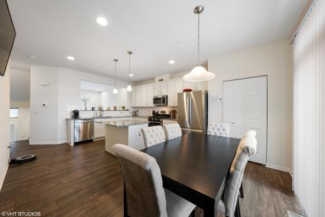 3S616 Everton Drive Warrenville IL 60555