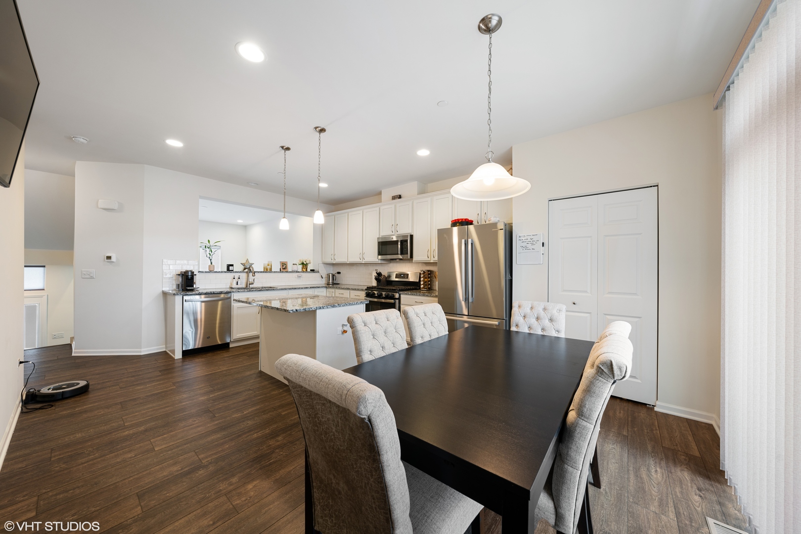 3S616 Everton Drive Warrenville IL 60555