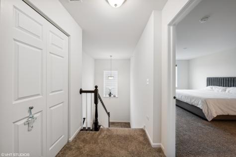 3S616 Everton Drive Warrenville IL 60555