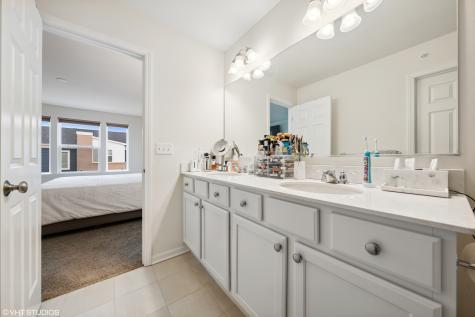 3S616 Everton Drive Warrenville IL 60555