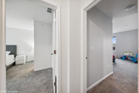 3S616 Everton Drive Warrenville IL 60555