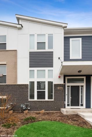 3S616 Everton Drive Warrenville IL 60555