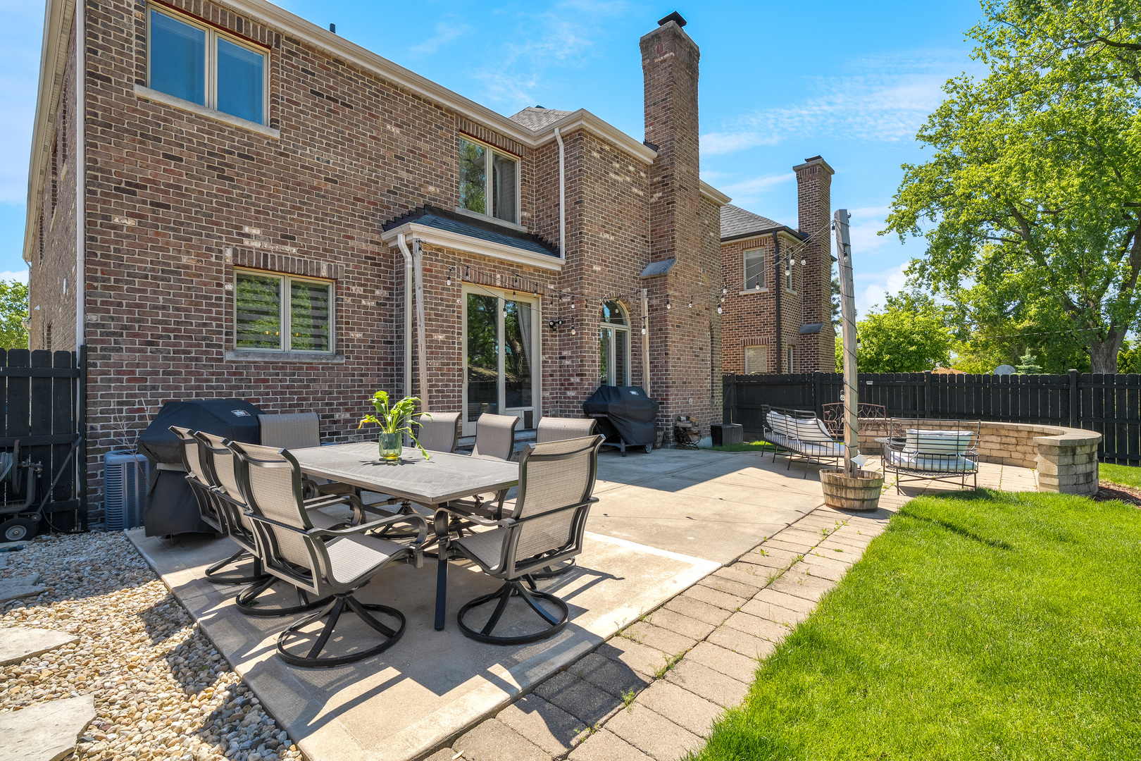 643 West Crockett Avenue Elmhurst IL 60126
