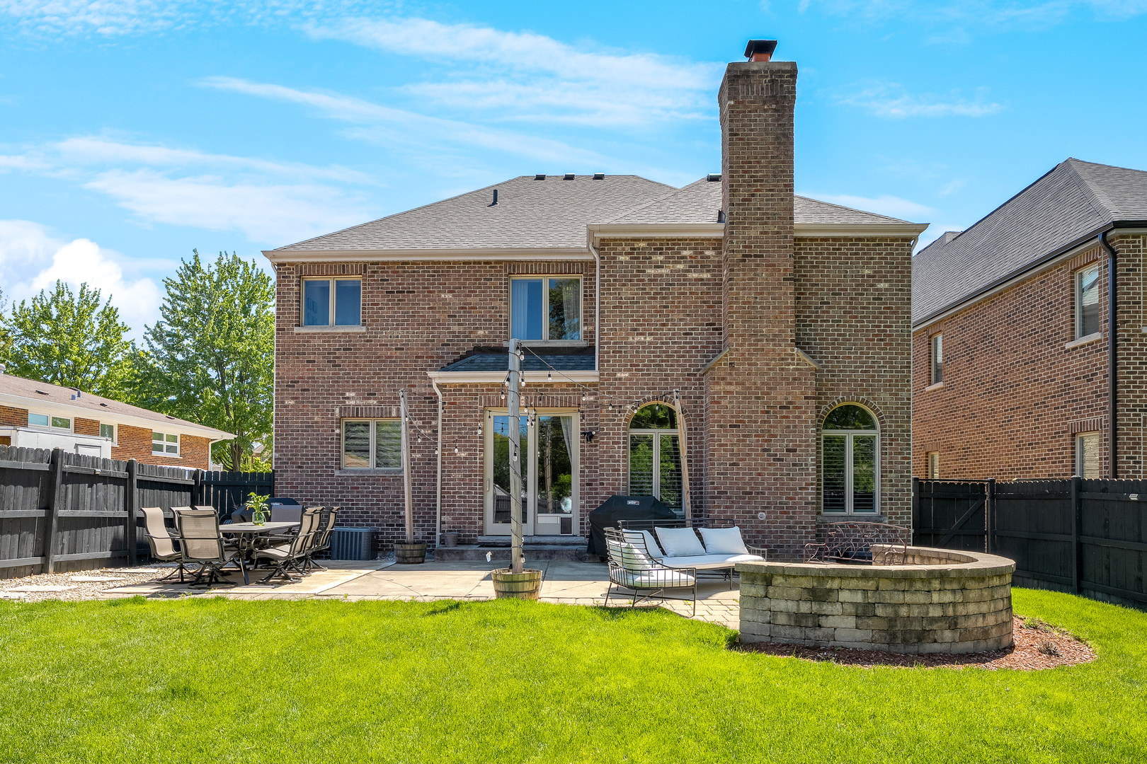 643 West Crockett Avenue Elmhurst IL 60126