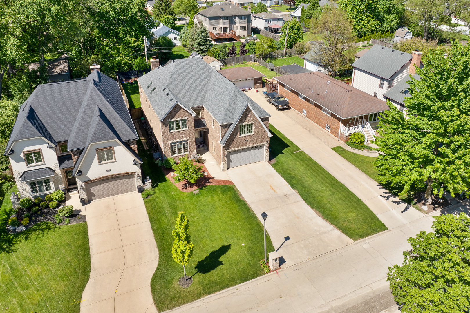 643 West Crockett Avenue Elmhurst IL 60126