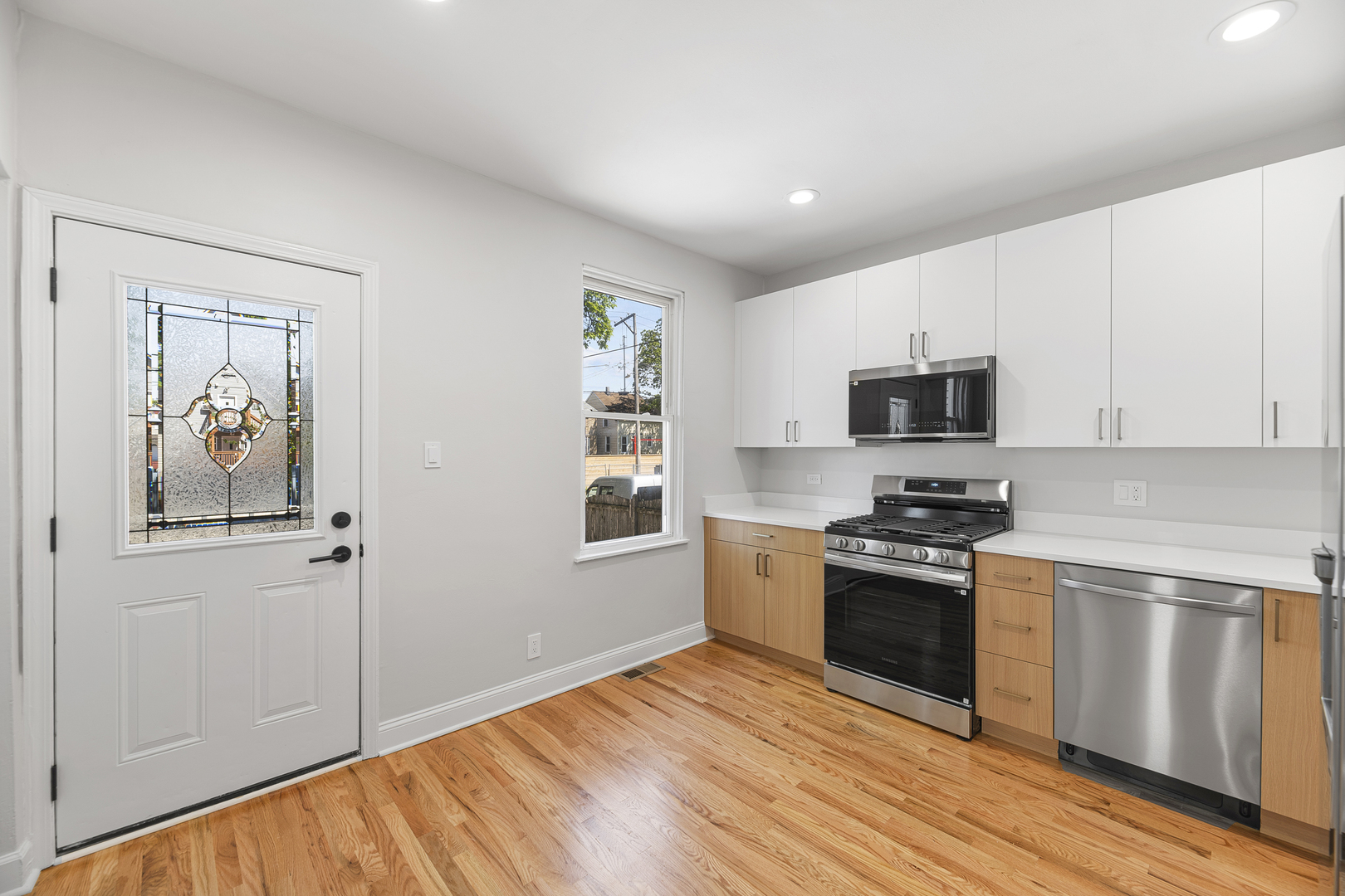 929 North Latrobe Avenue Chicago IL 60651