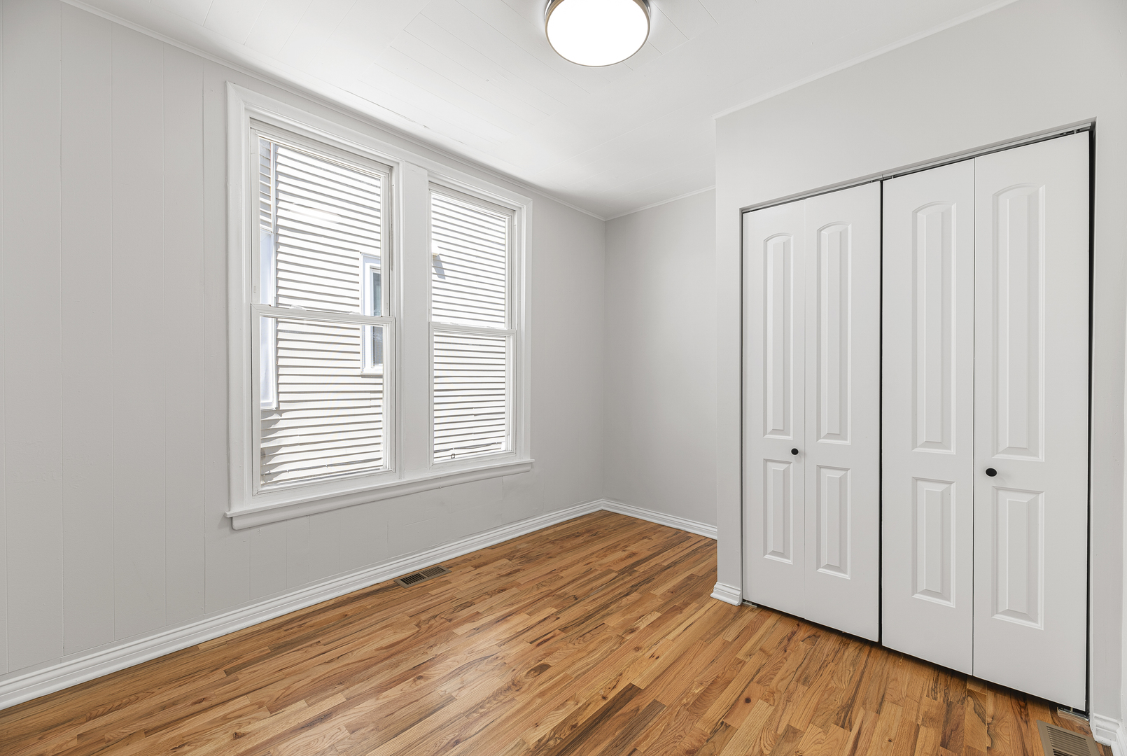 929 North Latrobe Avenue Chicago IL 60651