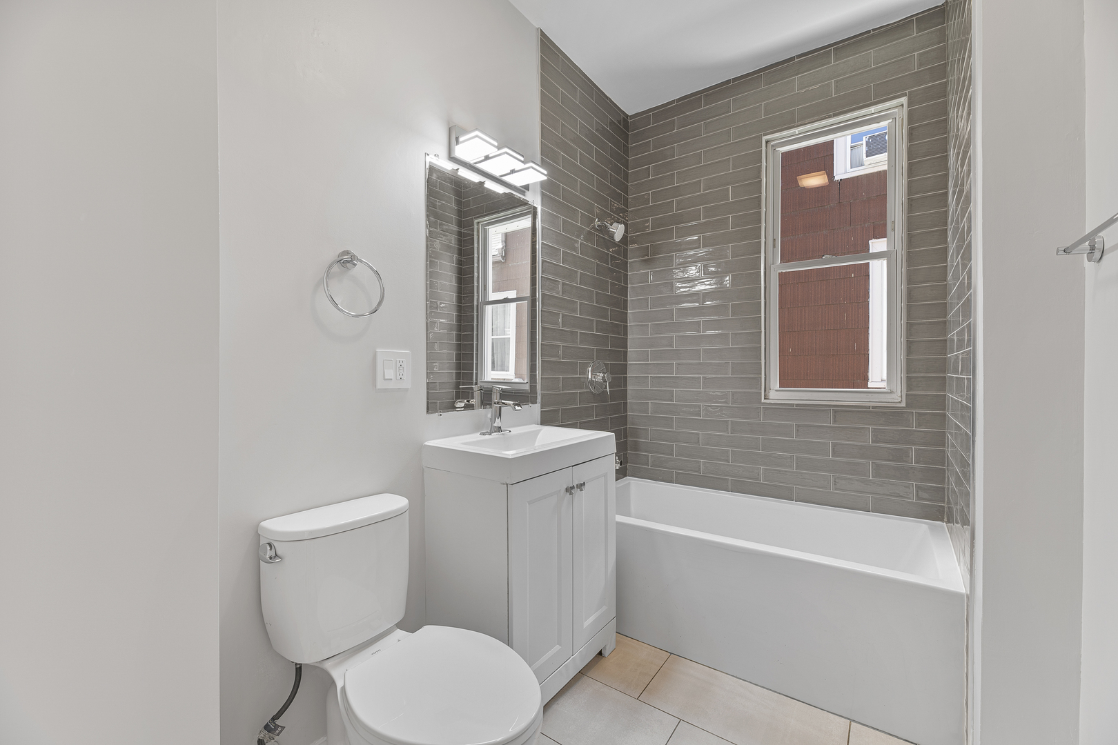 929 North Latrobe Avenue Chicago IL 60651