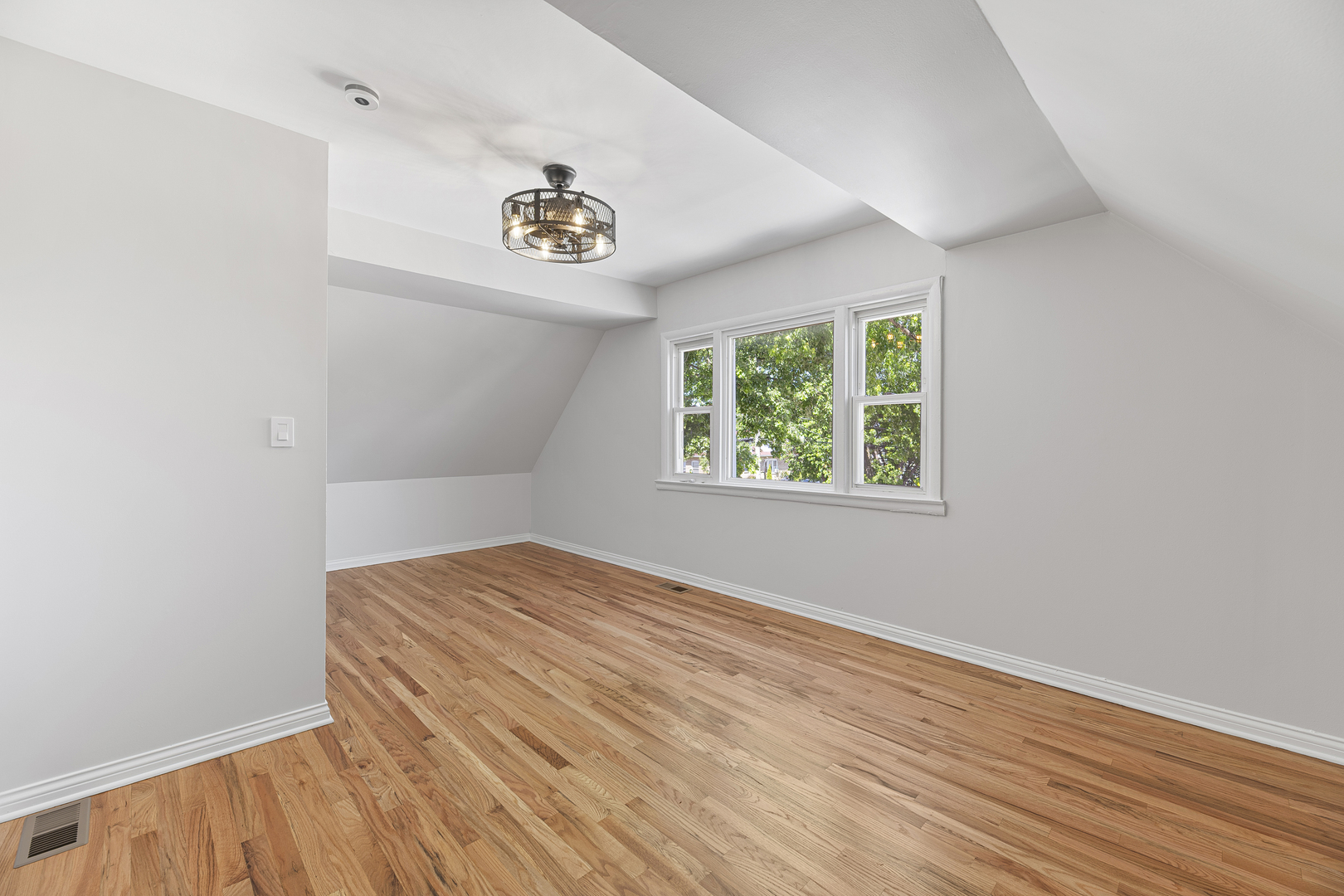 929 North Latrobe Avenue Chicago IL 60651