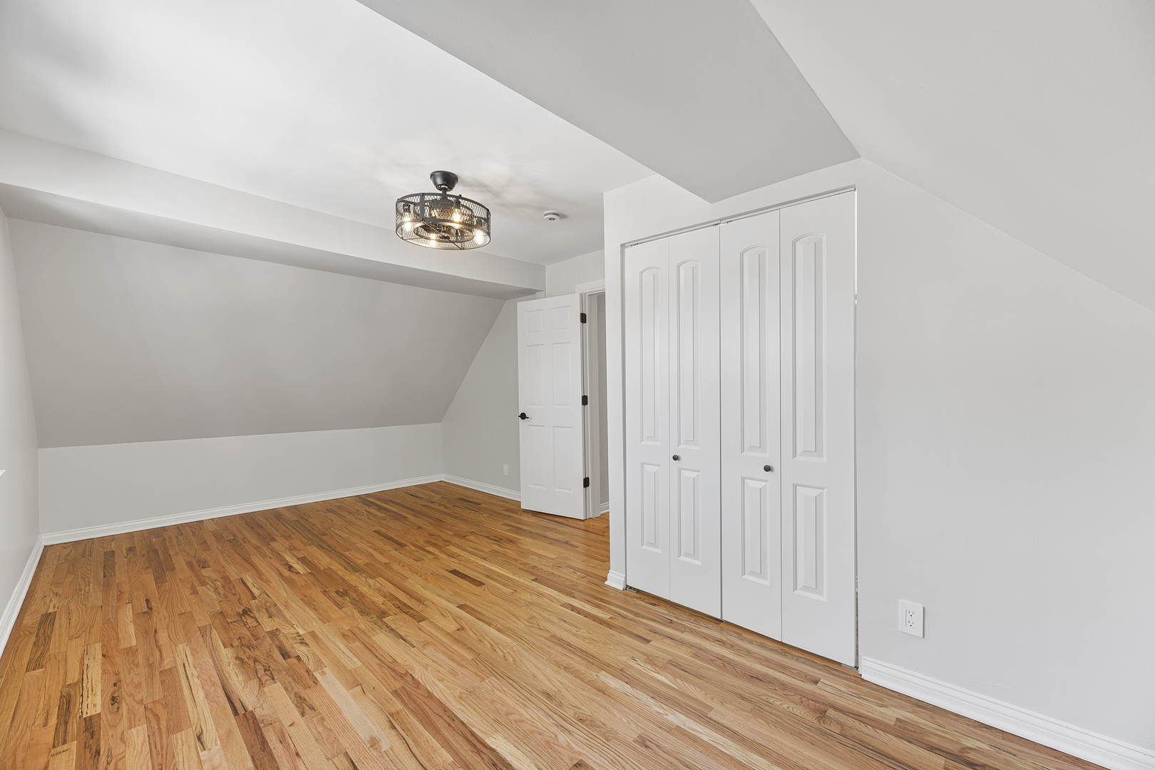 929 North Latrobe Avenue Chicago IL 60651