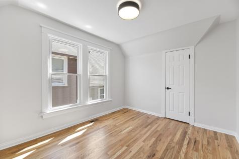 929 North Latrobe Avenue Chicago IL 60651