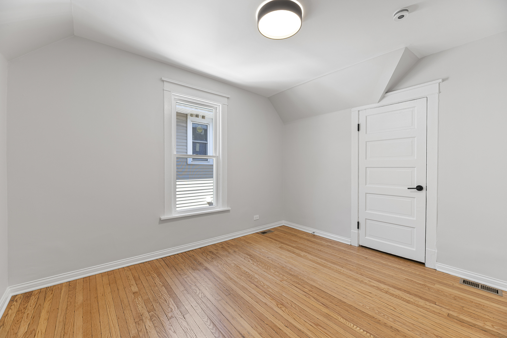 929 North Latrobe Avenue Chicago IL 60651