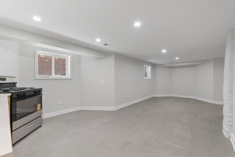929 North Latrobe Avenue Chicago IL 60651