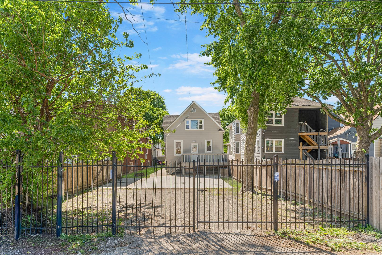 929 North Latrobe Avenue Chicago IL 60651
