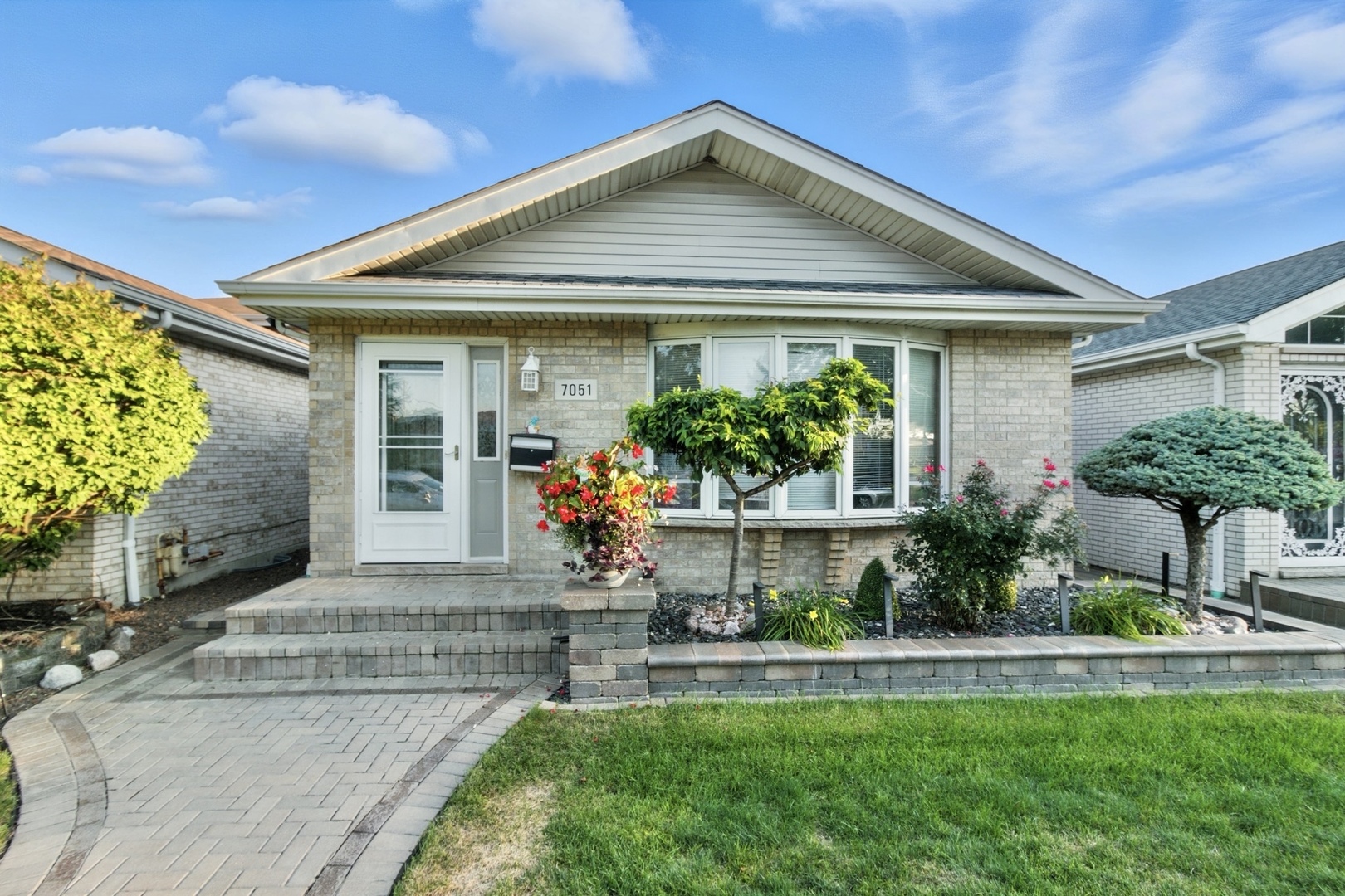 7051 West 64th Place Chicago IL 60638