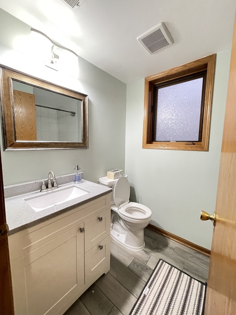 7051 West 64th Place Chicago IL 60638