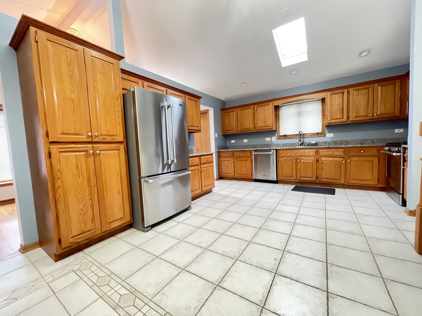 7051 West 64th Place Chicago IL 60638