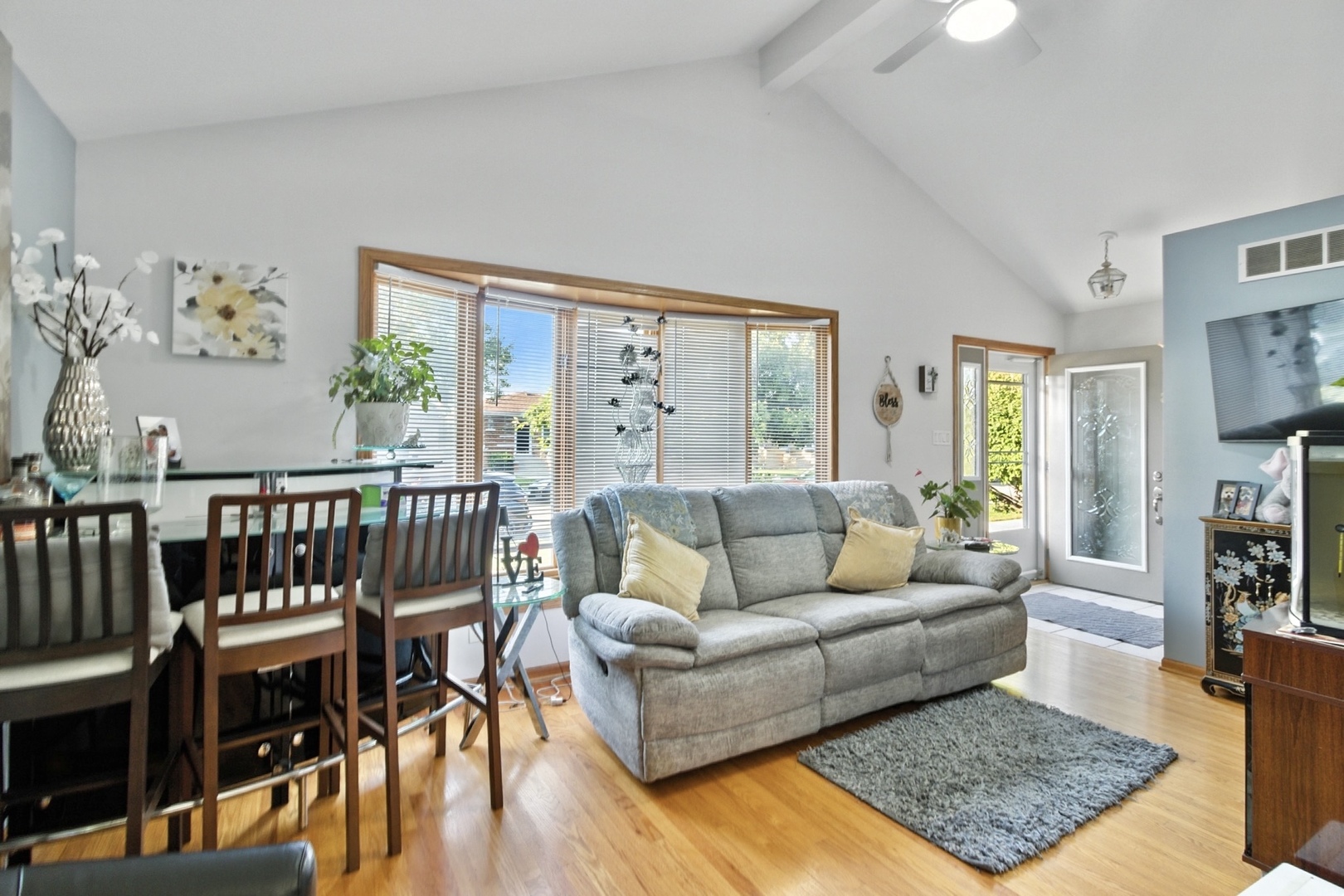 7051 West 64th Place Chicago IL 60638