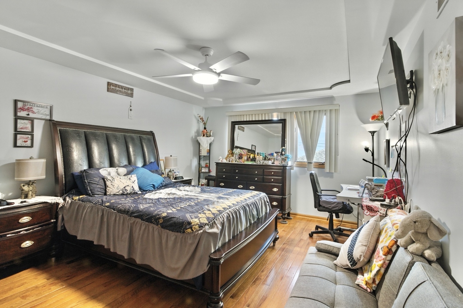 7051 West 64th Place Chicago IL 60638