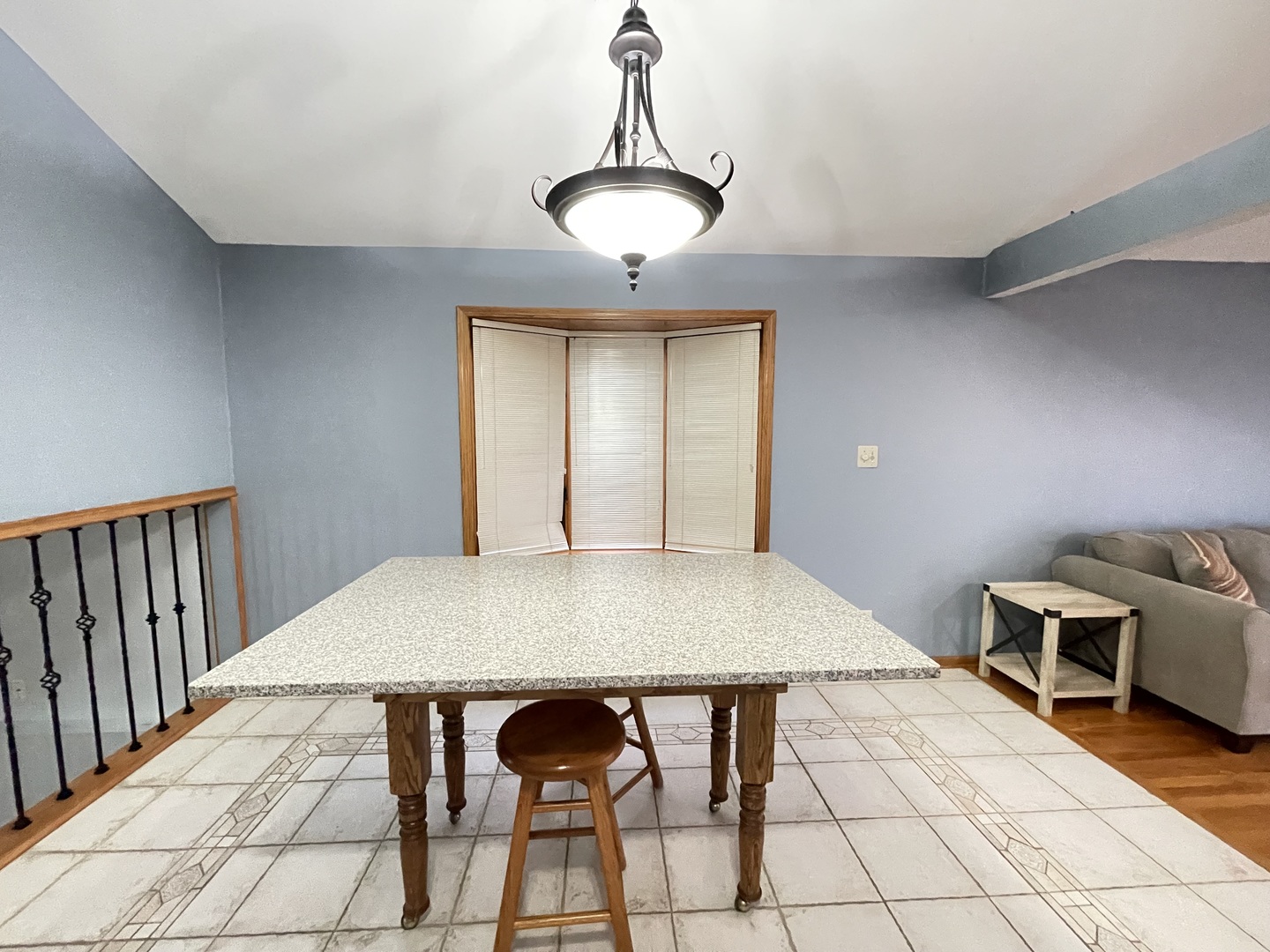 7051 West 64th Place Chicago IL 60638
