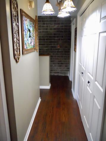 108 Kenneth Circle Elgin IL 60120
