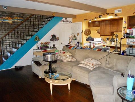 108 Kenneth Circle Elgin IL 60120