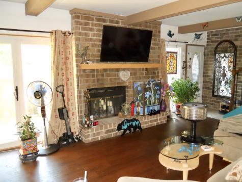 108 Kenneth Circle Elgin IL 60120