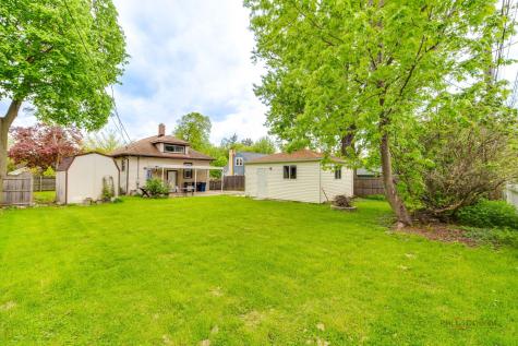 1027 St John Street Elgin IL 60120
