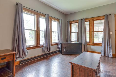 1027 St John Street Elgin IL 60120