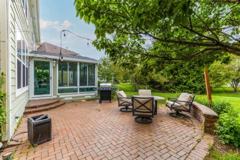 332 Colonial Drive Vernon Hills IL 60061