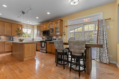 332 Colonial Drive Vernon Hills IL 60061
