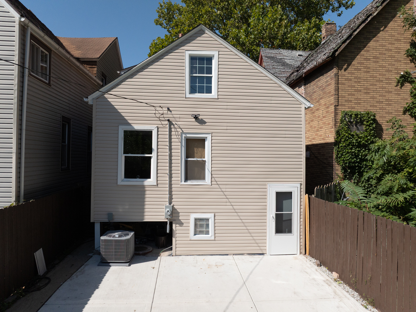 8117 South Burnham Avenue Chicago IL 60617