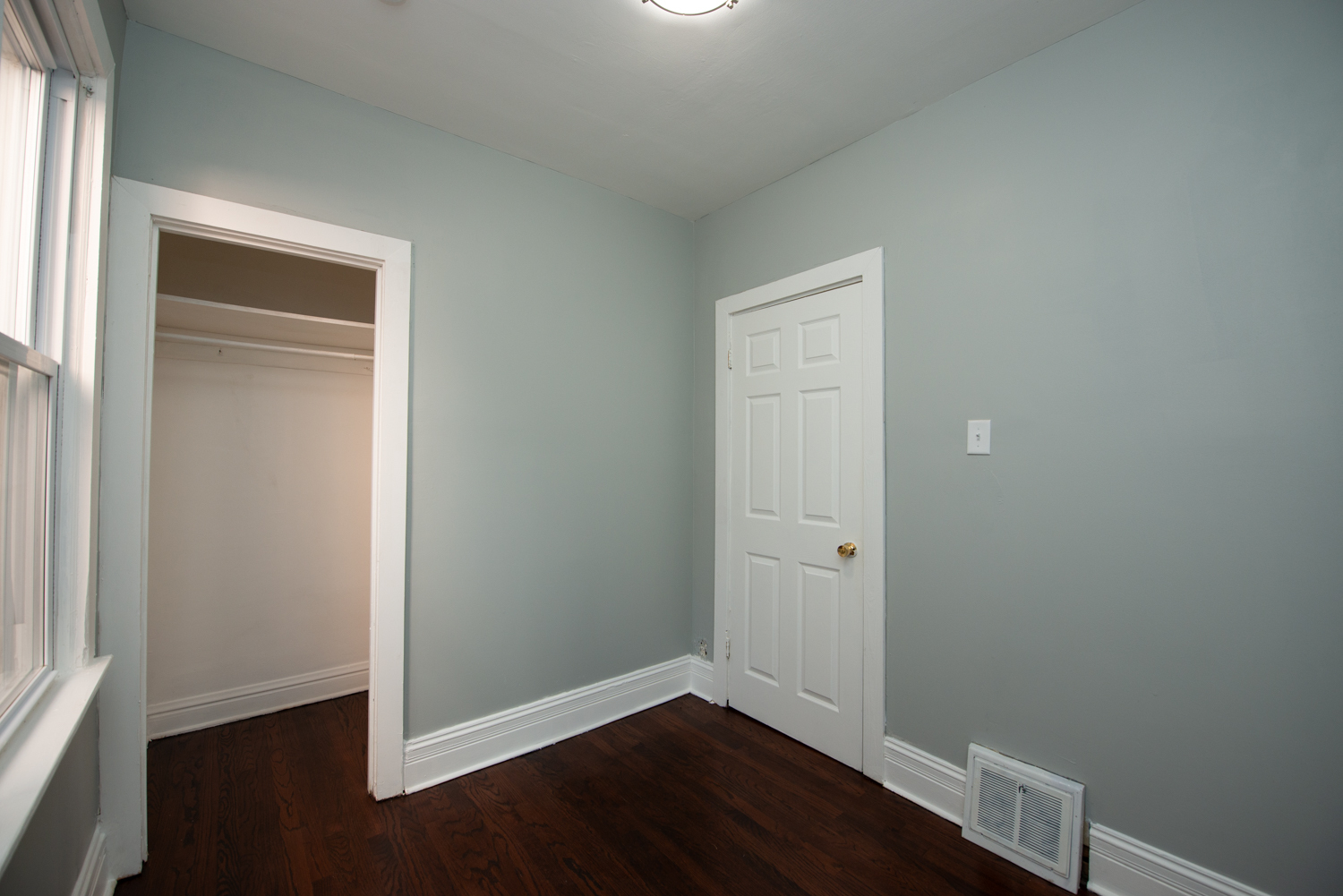 8117 South Burnham Avenue Chicago IL 60617