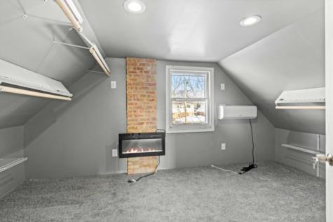 32 166TH Place Calumet City IL 60409