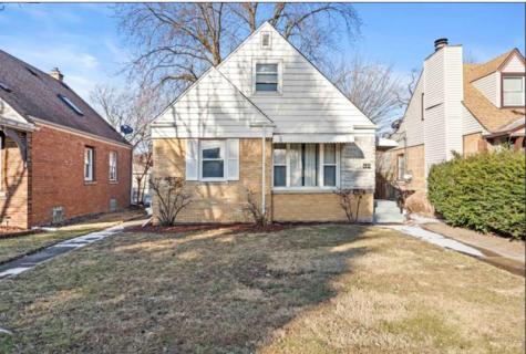 32 166TH Place Calumet City IL 60409