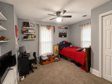 210 East 6th Avenue Clifton IL 60927
