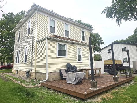 210 East 6th Avenue Clifton IL 60927