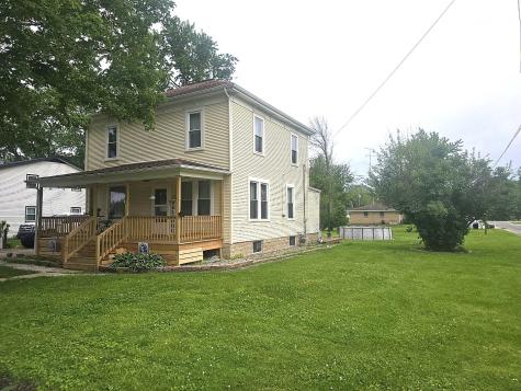 210 East 6th Avenue Clifton IL 60927