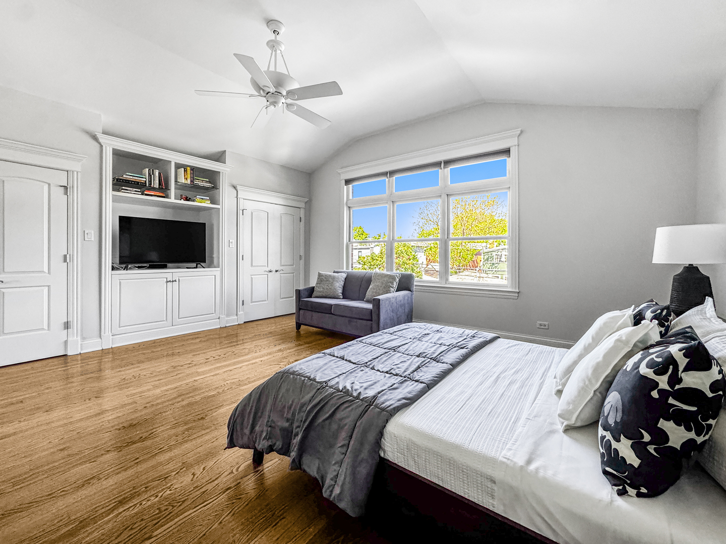 4219 North Winchester Avenue Chicago IL 60613