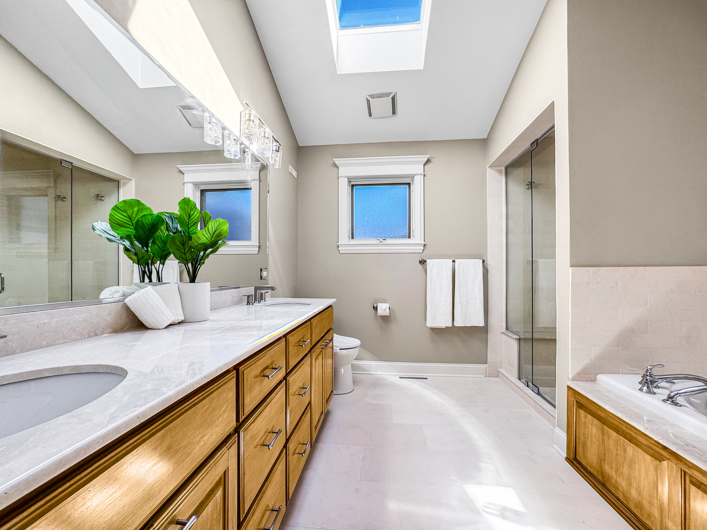 4219 North Winchester Avenue Chicago IL 60613