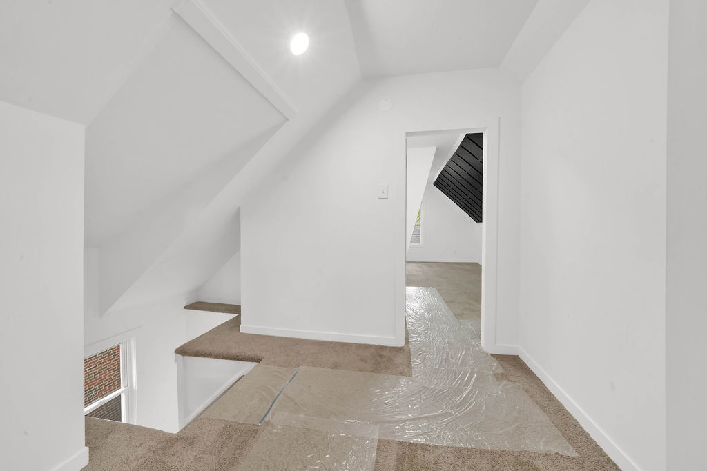 11921 South Wentworth Avenue Chicago IL 60628