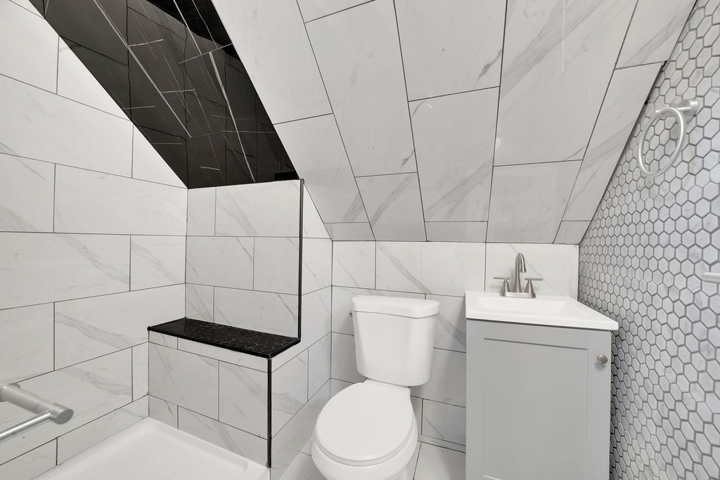 11921 South Wentworth Avenue Chicago IL 60628