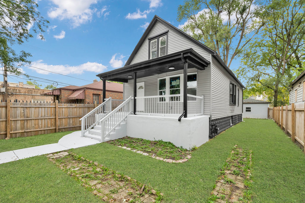 11921 South Wentworth Avenue Chicago IL 60628