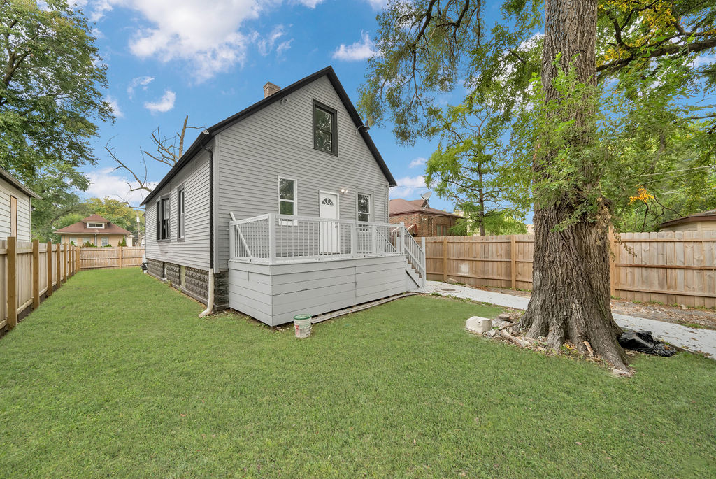 11921 South Wentworth Avenue Chicago IL 60628